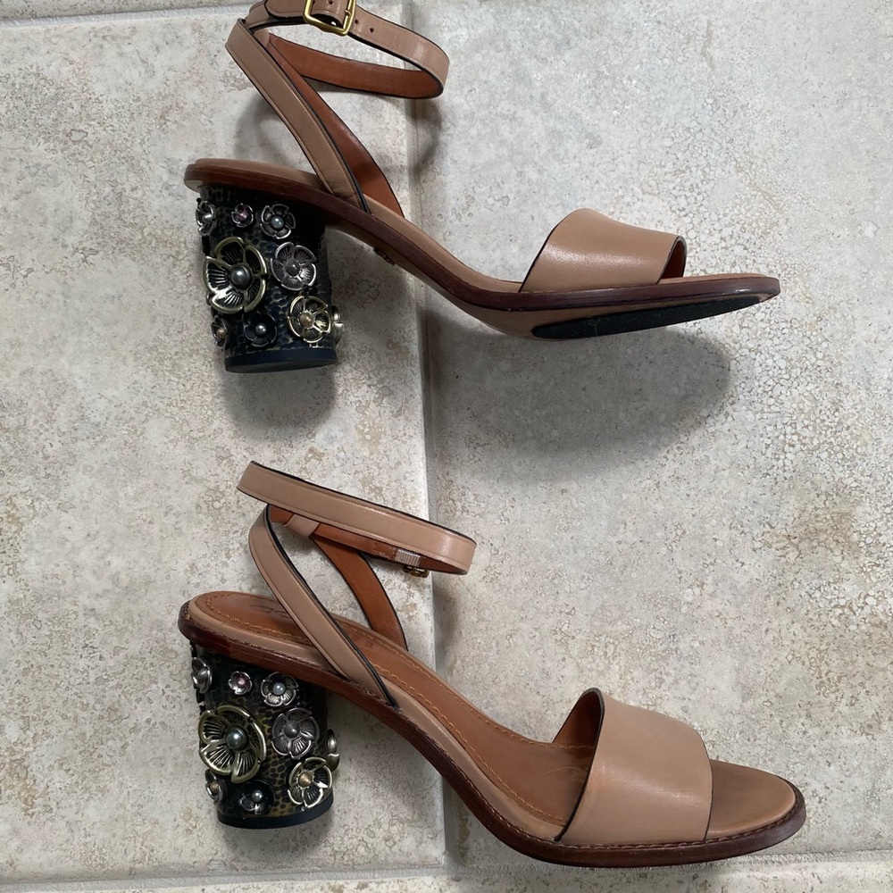 Coach Tan Heels, Tea rose size 8.5 - Picture 5 of 10